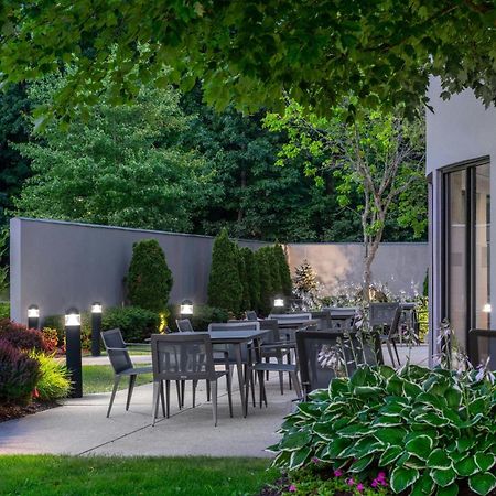 Отель Courtyard By Marriott Providence Линкольн Экстерьер фото