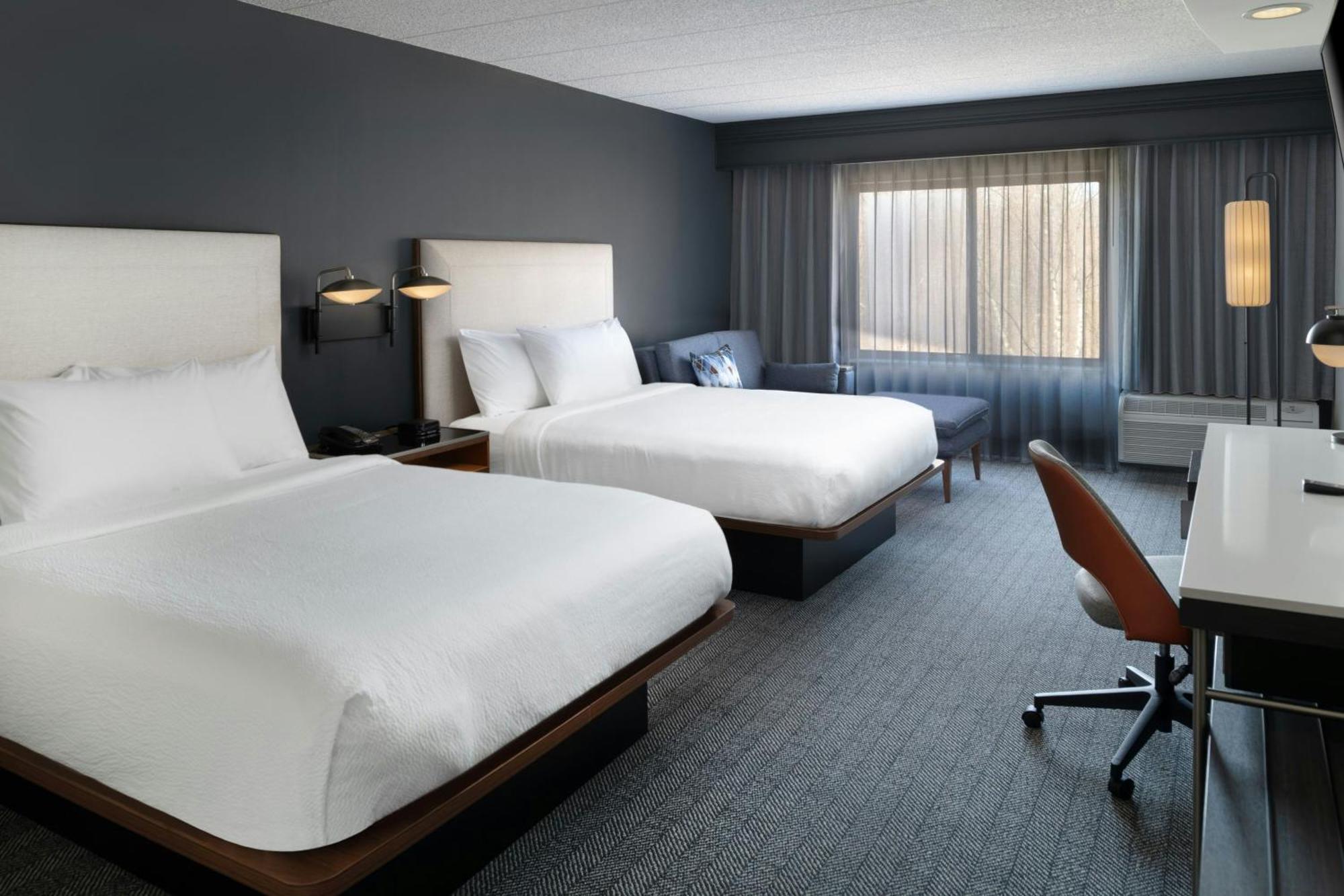 Отель Courtyard By Marriott Providence Линкольн Экстерьер фото