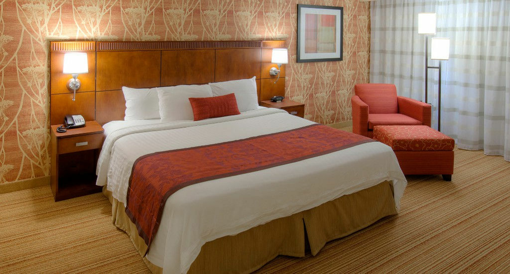 Отель Courtyard By Marriott Providence Линкольн Экстерьер фото